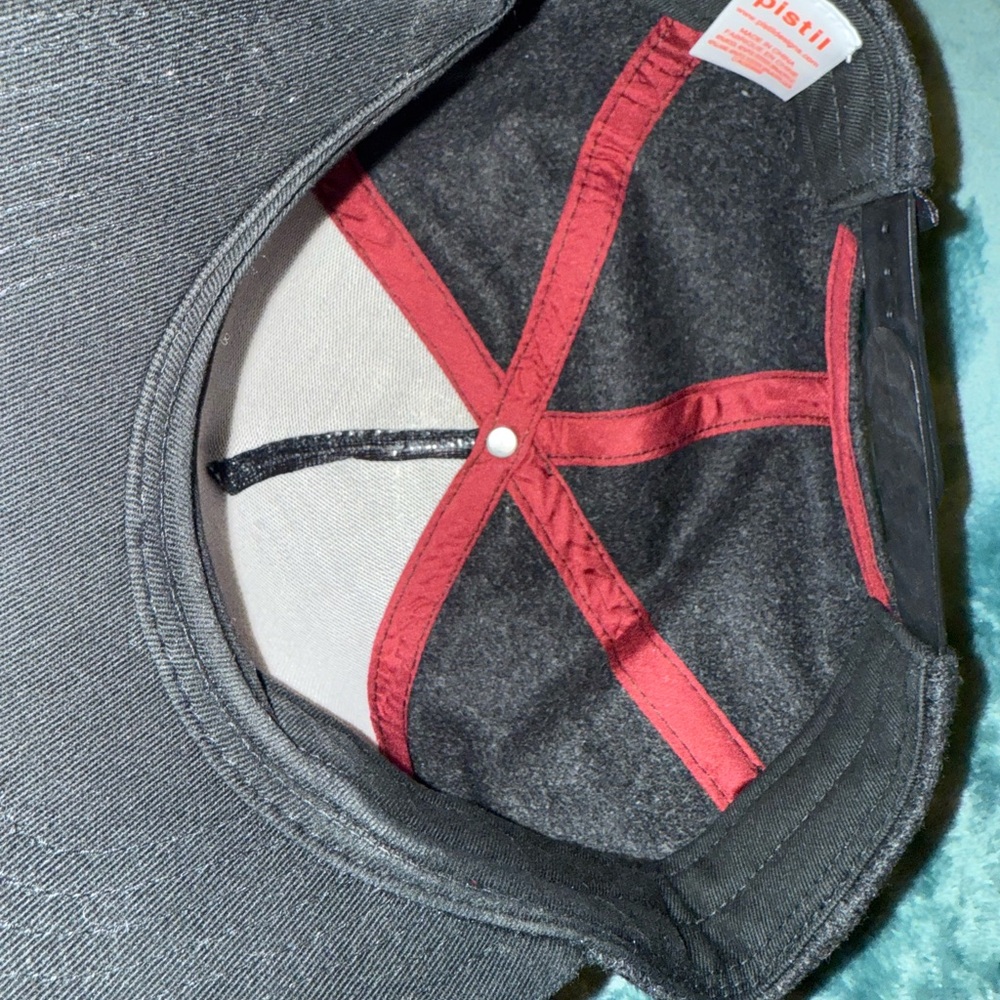 Women’s Pistil Red and Black Wool Blend Bear Pattern Hat - Picture 3 of 4